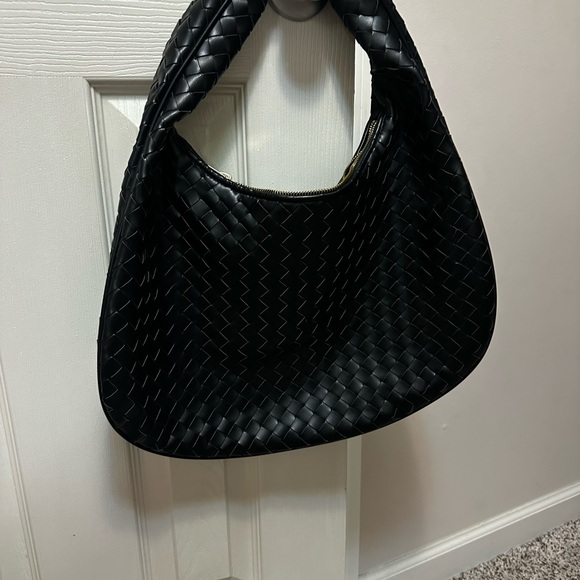 Abercrombie & Fitch Black Woven Hobo Bag - Picture 2 of 3